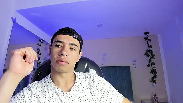 Snapshot of Muscle_Scott chatting on 03.02.26 Muscle Scott online show from 03.02.26