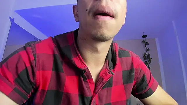 Snapshot of Muscle_Scott chatting on 03.12.26 Muscle Scott online show from 03.12.26