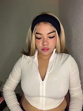 Dakota-Lona online show from 03.18.26