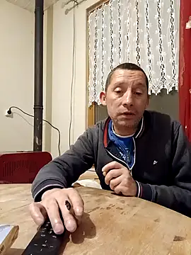 Snapshot of frederic198 chatting on 10.27.25 frederic198 online show from 10.27.25