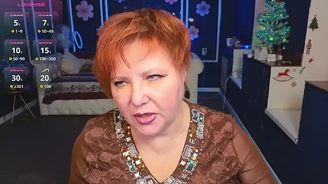 Kira Kenett online show from 12.22.25