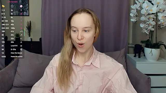 SoonMoor online show from 02.15.26