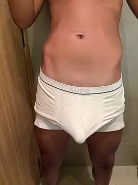 Snapshot of oconnnel chatting on 09.11.25 oconnnel online show from 09.11.25