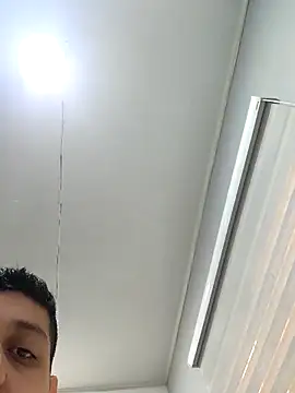 Snapshot of Rumy_2005 chatting on 10.21.25 Rumy 2005 online show from 10.21.25