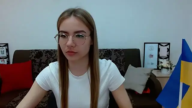 Snapshot of aSingleOne chatting on 10.20.25 aSingleOne online show from 10.20.25