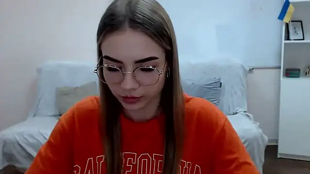 Snapshot of aSingleOne chatting on 11.16.25 aSingleOne online show from 11.16.25