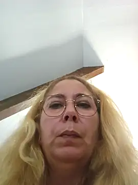 Snapshot of misscokine666 chatting on 10.01.25 misscokine666 online show from 10.01.25