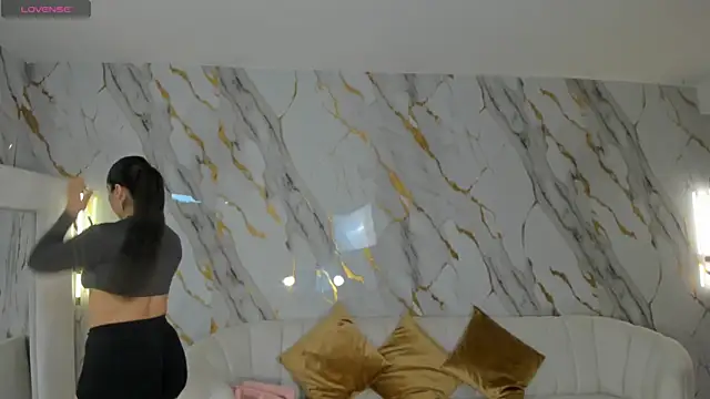 SussyBellX online show from 03.23.26