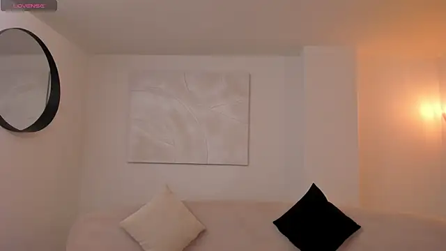 MayaMoretti  online show from 02.21.26