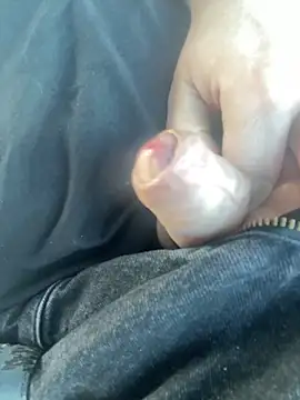 Snapshot of jagdiego chatting on 12.19.25 jagdiego online show from 12.19.25