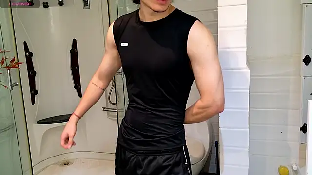 Snapshot of enzo_steel chatting on 03.17.26 enzo steel online show from 03.17.26