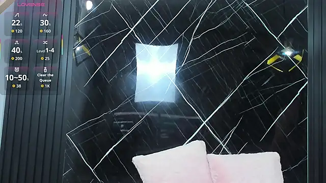 LexaLust online show from 11.16.25