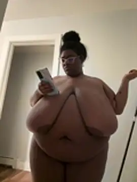 Snapshot of bunbun420247 chatting on 02.15.26 bunbun420247 online show from 02.15.26