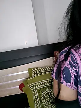 Snapshot of Deepa_Sharma143 chatting on 10.16.25 Deepa Sharma143 online show from 10.16.25