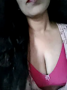 Snapshot of Deepa_Sharma143 chatting on 10.17.25 Deepa Sharma143 online show from 10.17.25