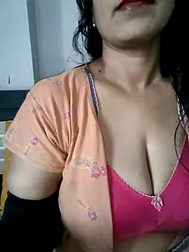 Snapshot of Deepa_Sharma143 chatting on 11.03.25 Deepa Sharma143 online show from 11.03.25