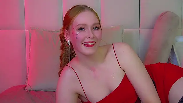 Snapshot of AgataFoxley chatting on 11.12.25 AgataFoxley online show from 11.12.25