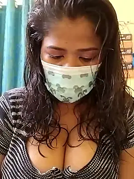 Snapshot of HAANNIAA chatting on 09.14.25 HAANNIAA online show from 09.14.25