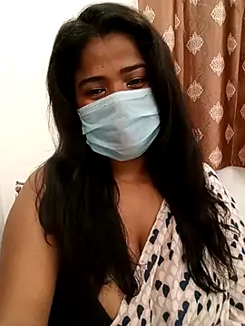 Snapshot of HAANNIAA chatting on 01.12.26 HAANNIAA online show from 01.12.26