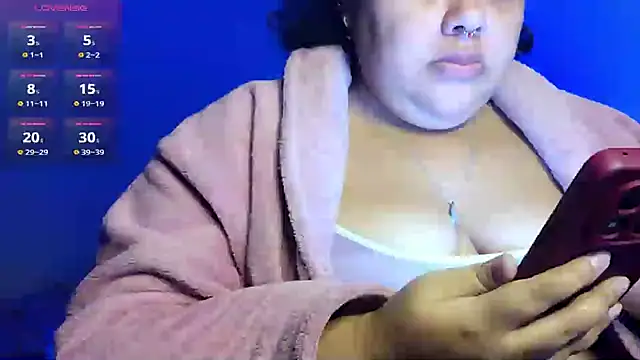 Snapshot of xlatinastar chatting on 06.22.26 xlatinastar online show from 06.22.26