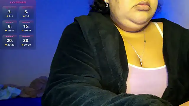 Snapshot of xlatinastar chatting on 06.24.26 xlatinastar online show from 06.24.26