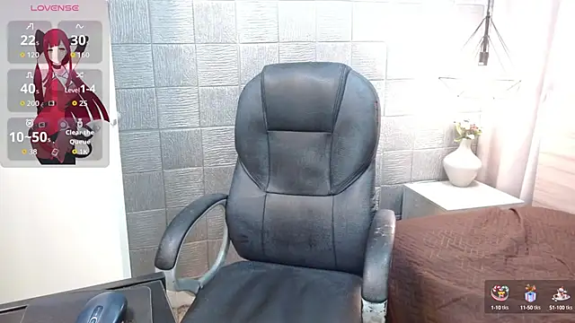 Snapshot of Iantwink18 chatting on 09.23.25 Iantwink18 online show from 09.23.25