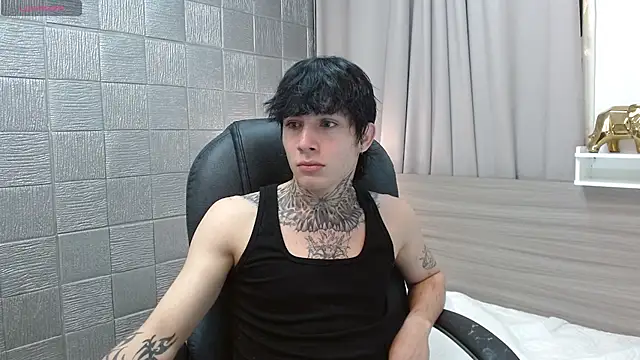 Iantwink18 online show from 02.10.26