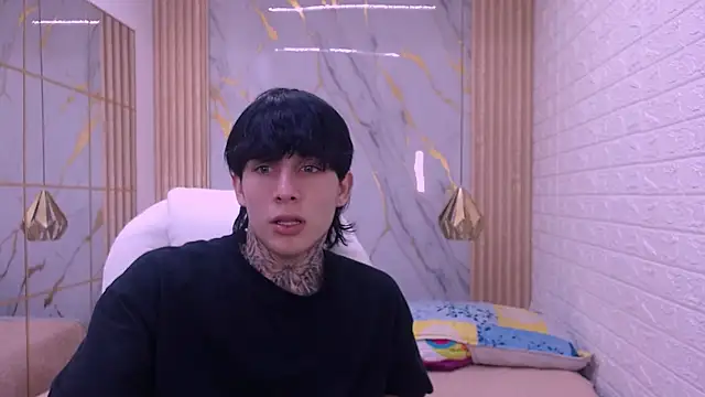 Iantwink18 online show from 03.25.26