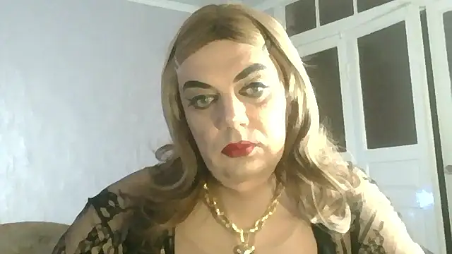 Snapshot of NiraFrost chatting on 11.02.25 NiraFrost online show from 11.02.25