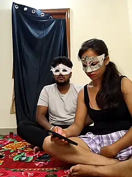 Snapshot of Family02 chatting on 09.24.25 Family02 online show from 09.24.25