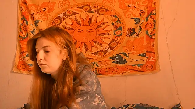 Snapshot of AliceCUNTach chatting on 05.27.26 AliceCUNTach online show from 05.27.26