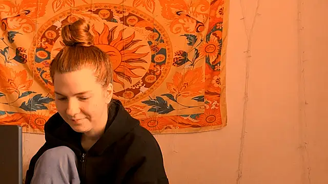Snapshot of AliceCUNTach chatting on 06.02.26 AliceCUNTach online show from 06.02.26