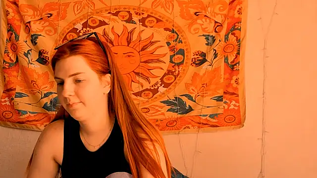 Snapshot of AliceCUNTach chatting on 06.14.26 AliceCUNTach online show from 06.14.26