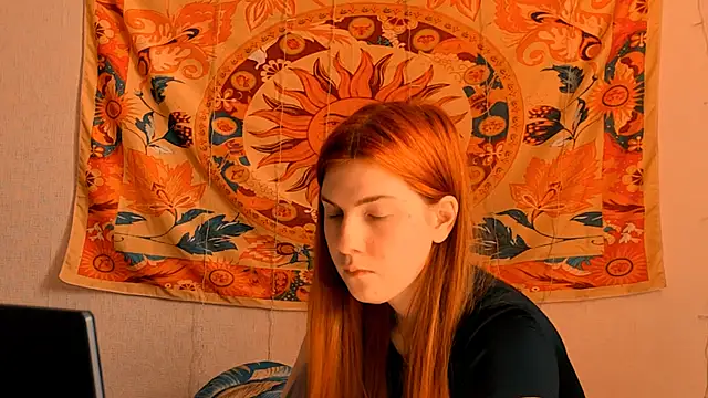 Snapshot of AliceCUNTach chatting on 06.20.26 AliceCUNTach online show from 06.20.26