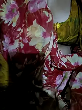 Snapshot of Hot_lali_555 chatting on 09.17.25 Hot lali 555 online show from 09.17.25