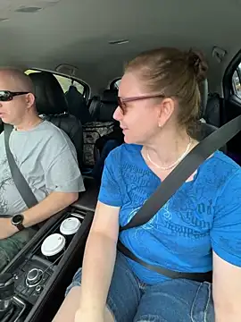 aussiepeaches online show from 12.22.25