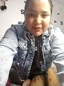 Snapshot of Angelly_ricura chatting on 12.02.25 Angelly ricura online show from 12.02.25