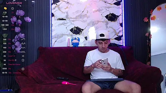 Snapshot of SpicyBoys_X chatting on 11.17.25 SpicyBoys X online show from 11.17.25