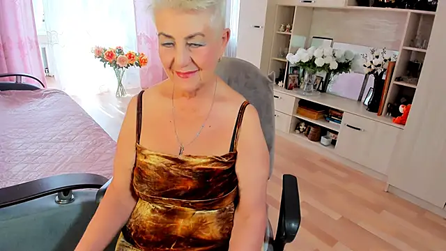 HotandMature online show from 05.04.26