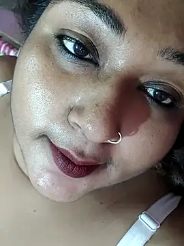 Snapshot of hotbhabhi011 chatting on 09.16.25 hotbhabhi011 online show from 09.16.25