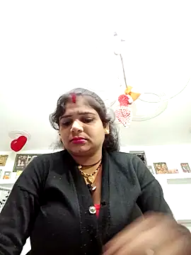 Snapshot of Rani_sahiba chatting on 10.21.25 Rani sahiba online show from 10.21.25