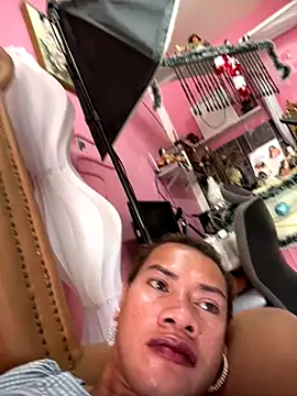 Snapshot of Gddss_Cummer chatting on 12.01.25 Gddss Cummer online show from 12.01.25