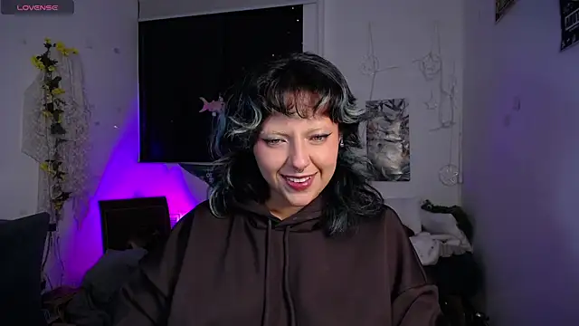 AlmaNanax online show from 05.10.26