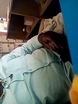 Snapshot of blackdick44 chatting on 09.21.25 blackdick44 online show from 09.21.25