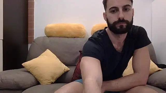 Amicisegreti online show from 12.02.25