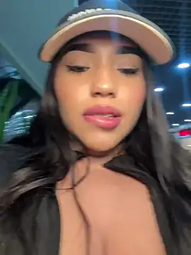 SofiaWildee online show from 06.14.26