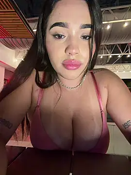 SofiaWildee online show from 08.05.26