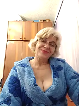 52MiaLove02 online show from 11.21.25