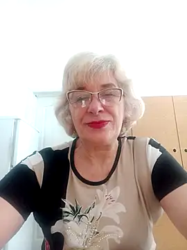 Snapshot of 52MiaLove02 chatting on 05.07.26 52MiaLove02 online show from 05.07.26