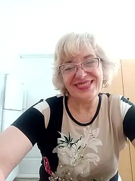 Snapshot of 52MiaLove02 chatting on 05.08.26 52MiaLove02 online show from 05.08.26